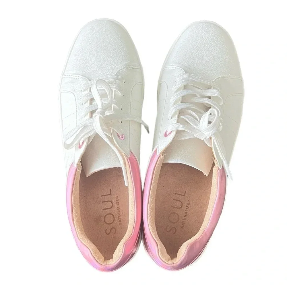 Soul Naturalizer‎ White Faux Leather Sneakers with Pink Accent Casual Everyday